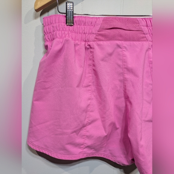 Nike Dri‎ Fit Shorts In Pink Size Medium Running Athletic Active Performance - Picture 4 of 6